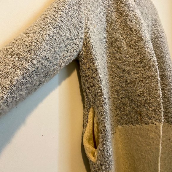 Love Marks Color Block Cardigan - Picture 2 of 6